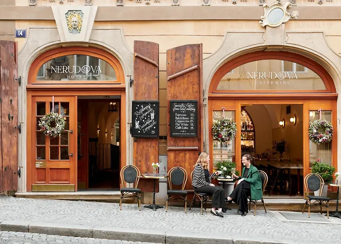 Hotel Nerudova 211 Praag